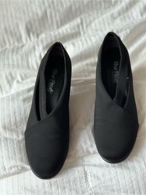 Rose Petals Fabric Heels Size 8